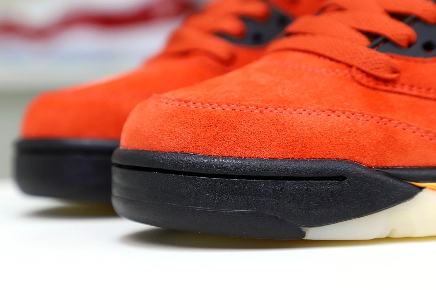 Air on Jordan Women 